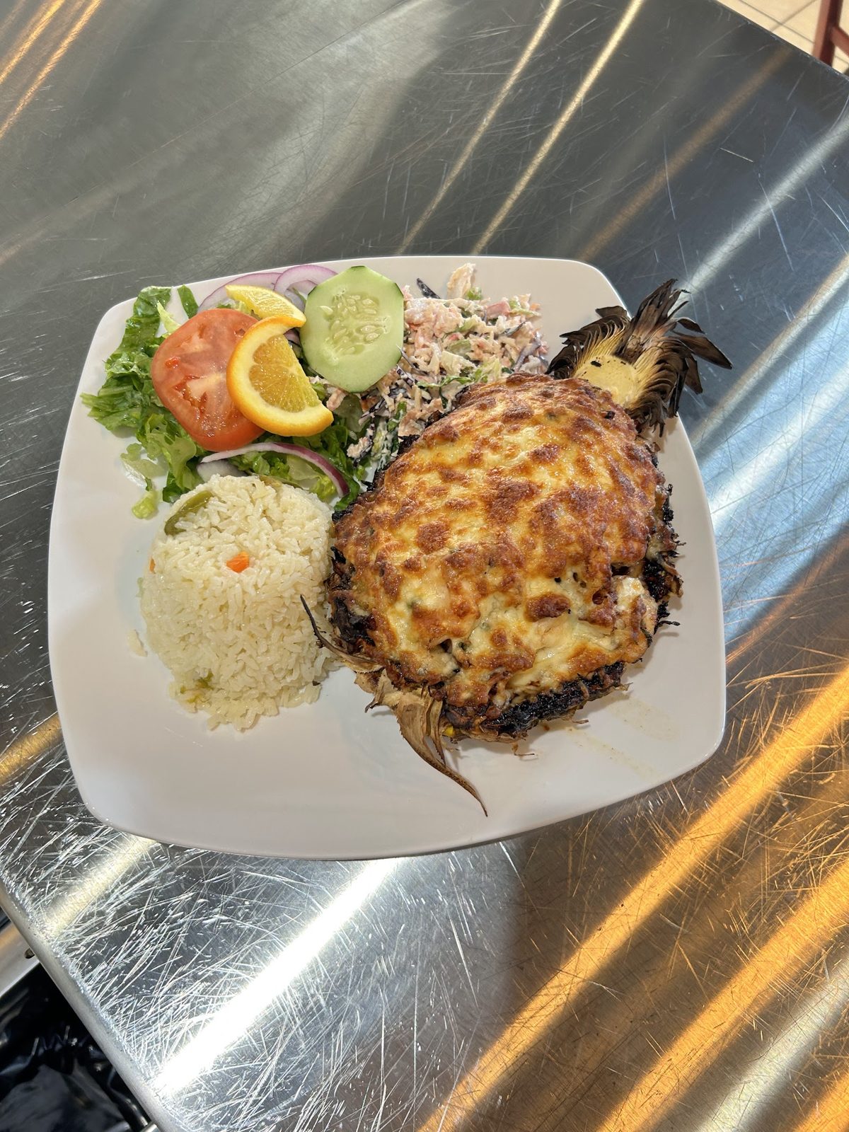 Piña rellena